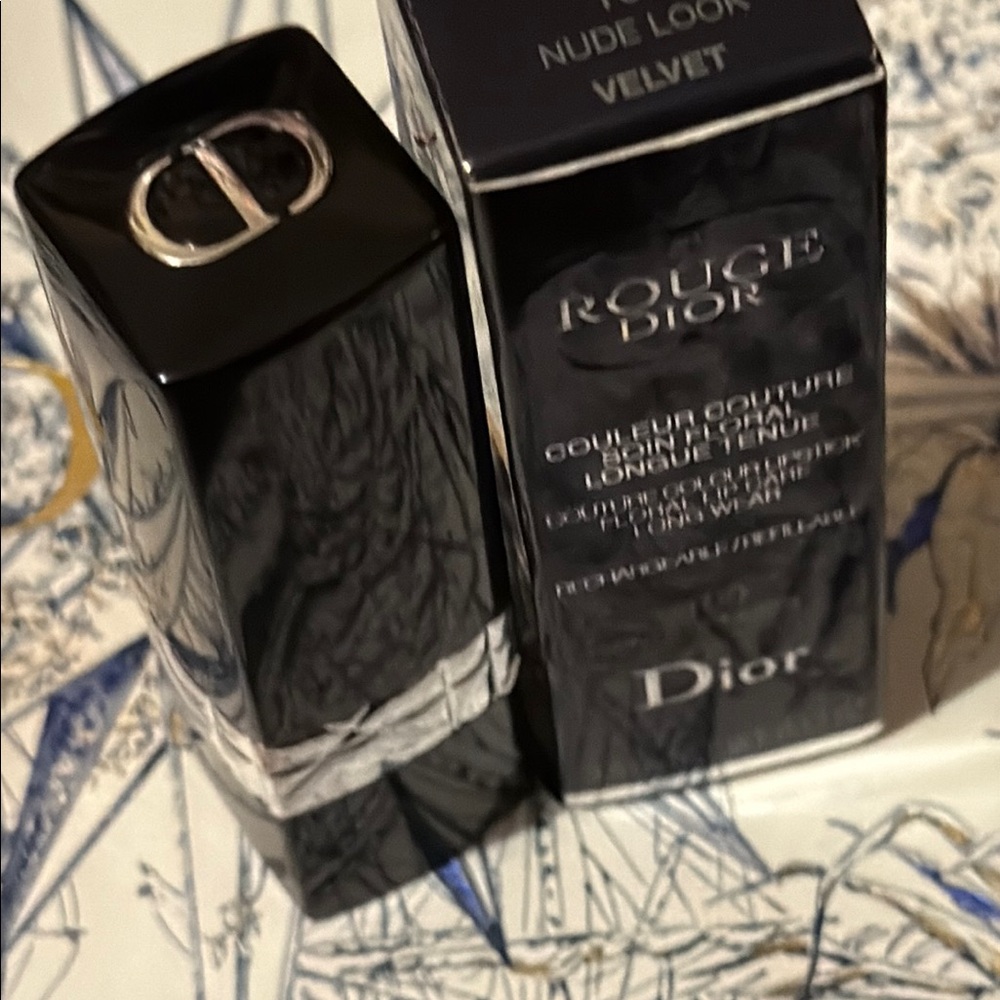 Dior Rouge Lipstick - Nude Look - Picture 2 of 4